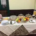 基娅拉酒店 * 萨维尼奥内