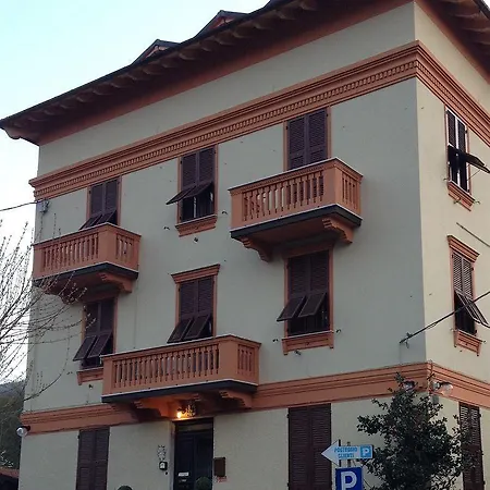 Chiara Hotel Savignone