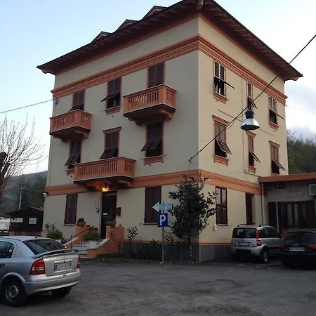 Chiara Hotel Savignone